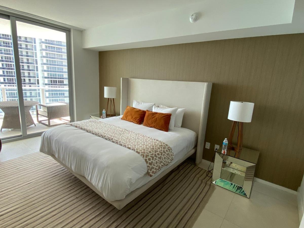 Lyfe Residence Building - Private Apts Over The Beach Hollywood Esterno foto